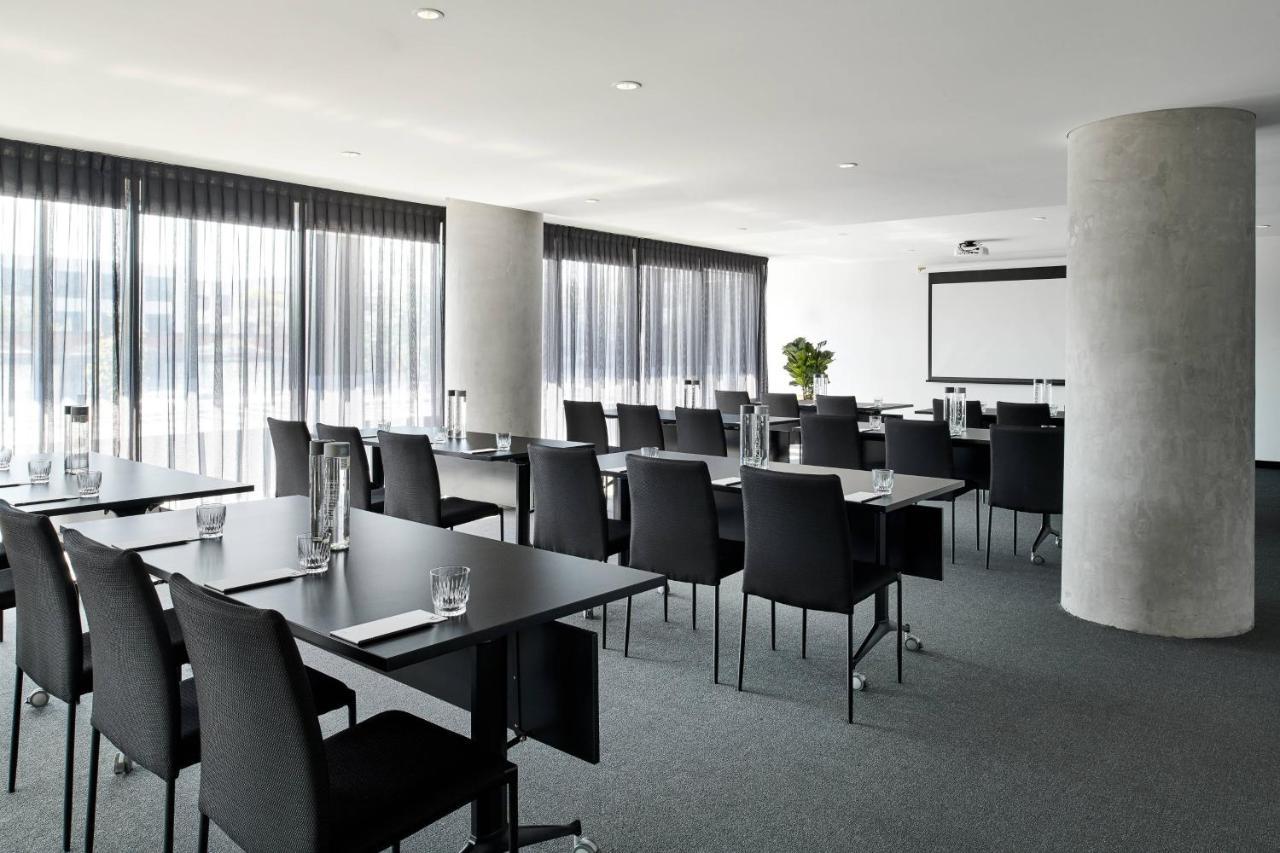 傲途格精选午夜酒店 堪培拉 外观 照片 Meeting room